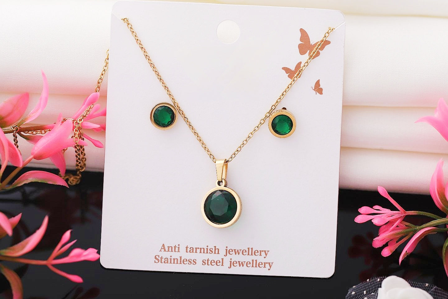 Necklace with earrings