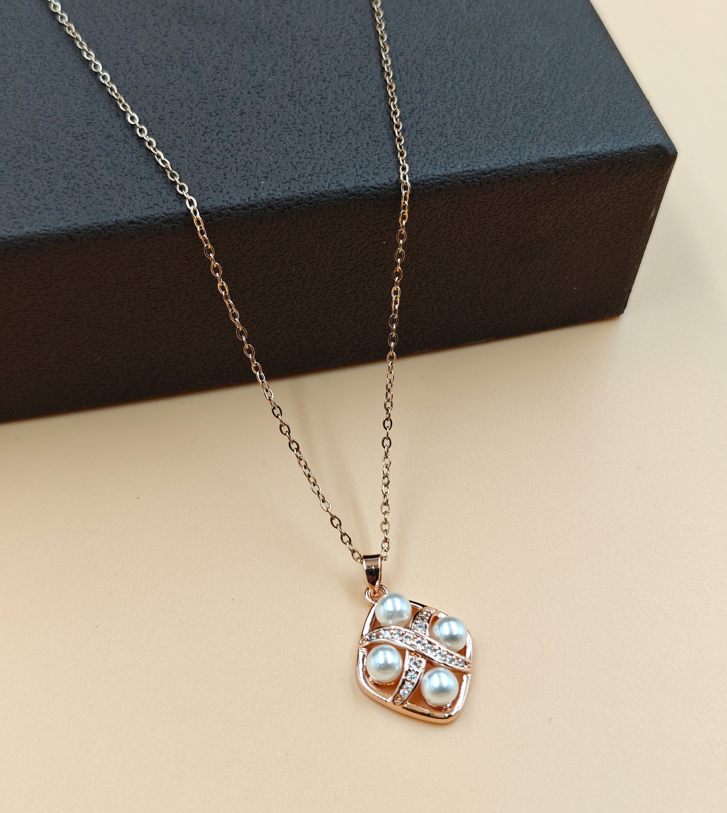 Pearl necklace | Rose gold plated anti tarnish jewelry