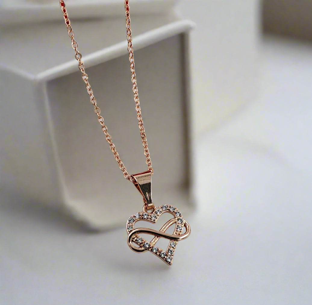 Anti-Tarnish Gold-Plated Chain Pendant - Celebrity Inspired & Waterproof for Daily Wear
