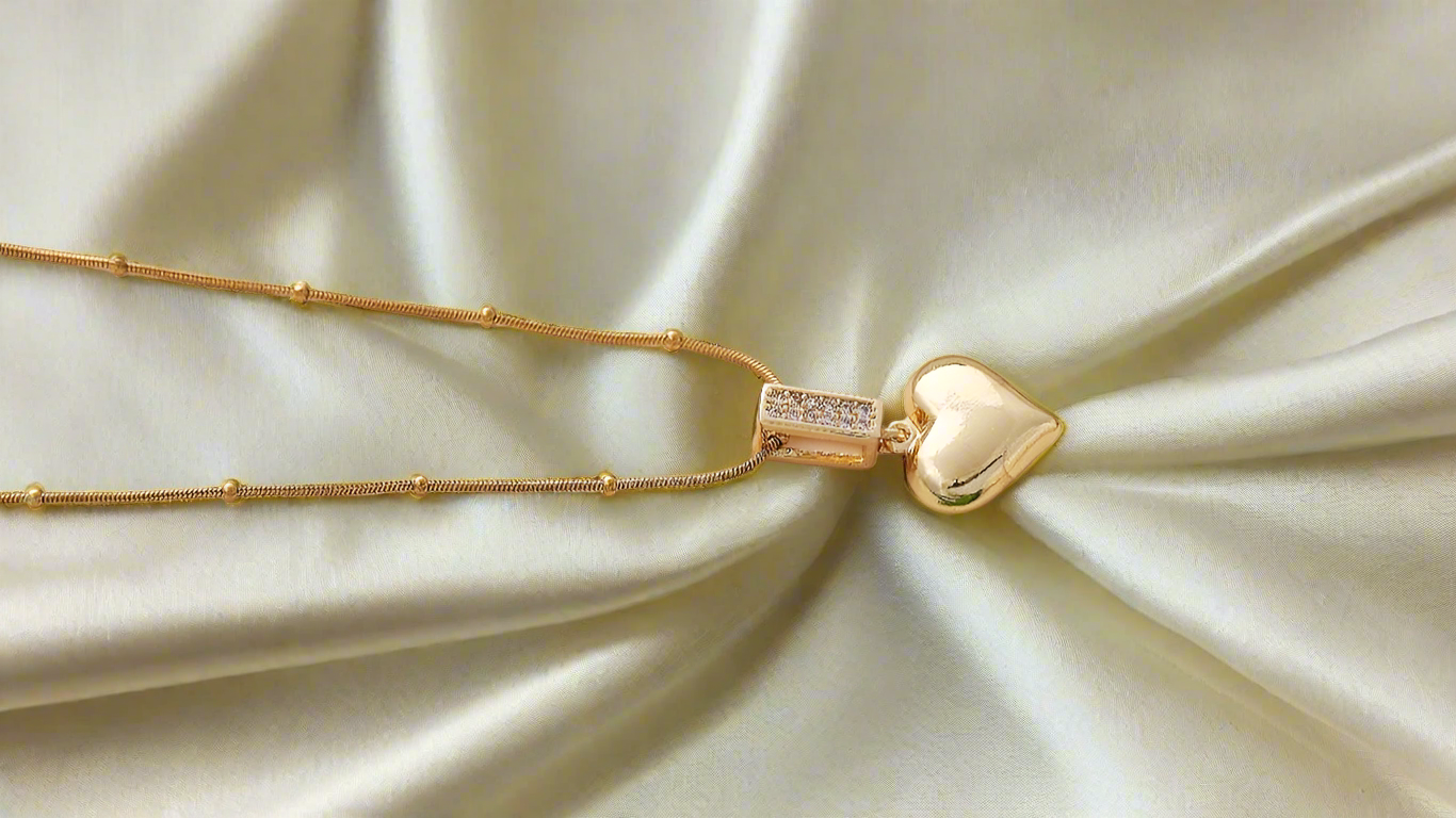 Golden heart pendant necklace