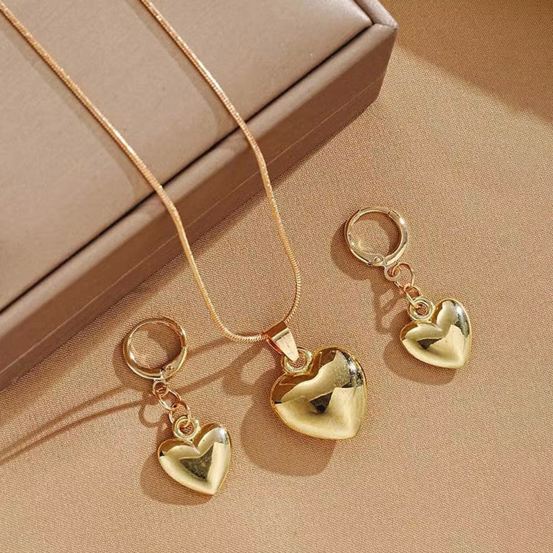 Trendy Heart Pendant and earrings set