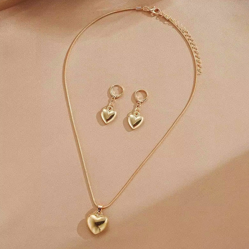 Trendy Heart Pendant and earrings set