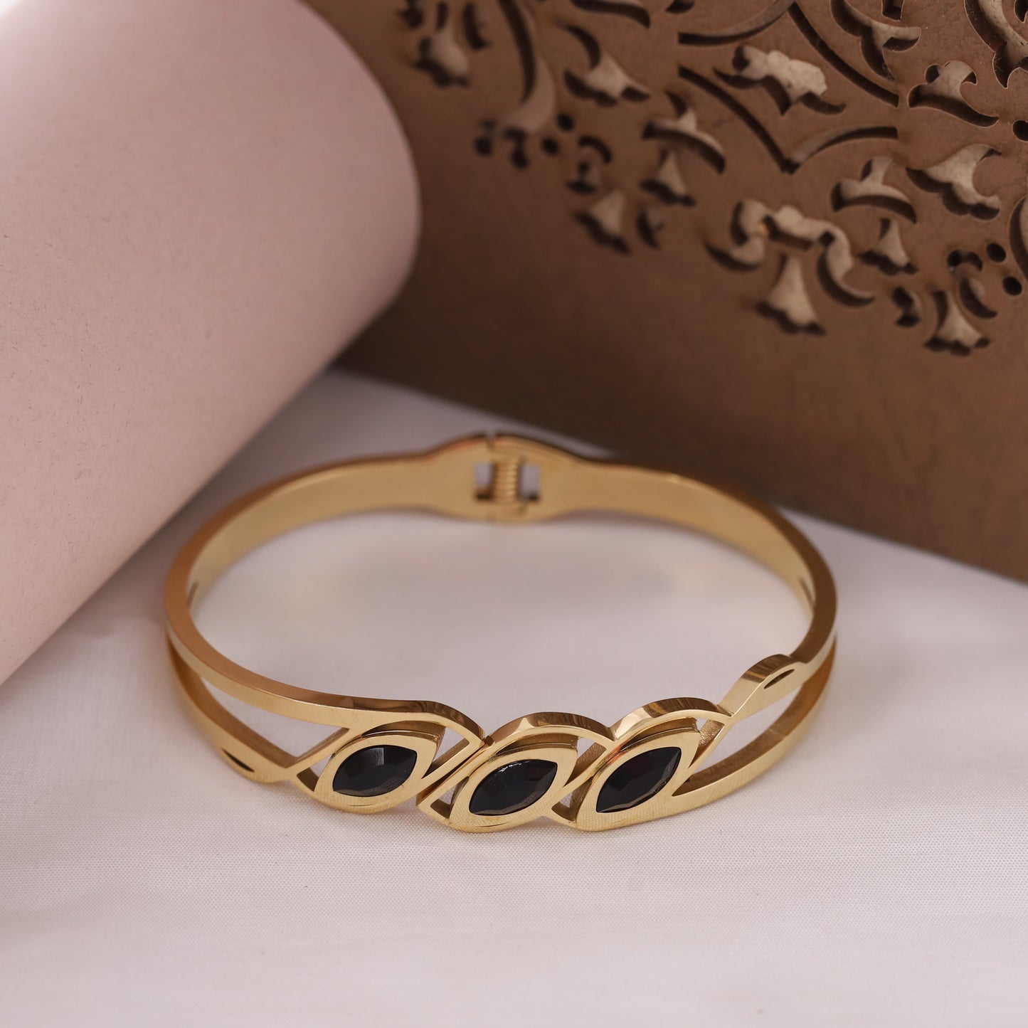 Timeless Bracelet -SSB415