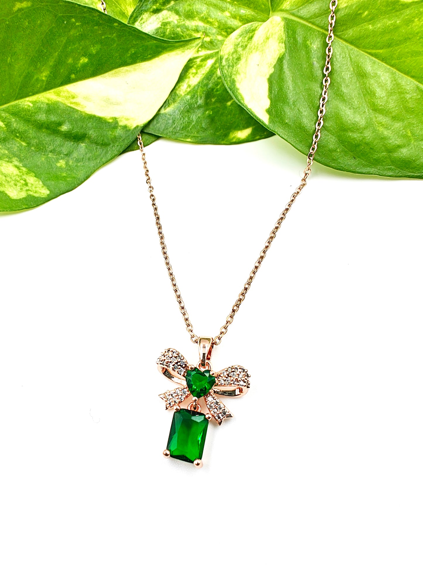 Waterproof Bow Necklace| Gold plated| anti Tarnish