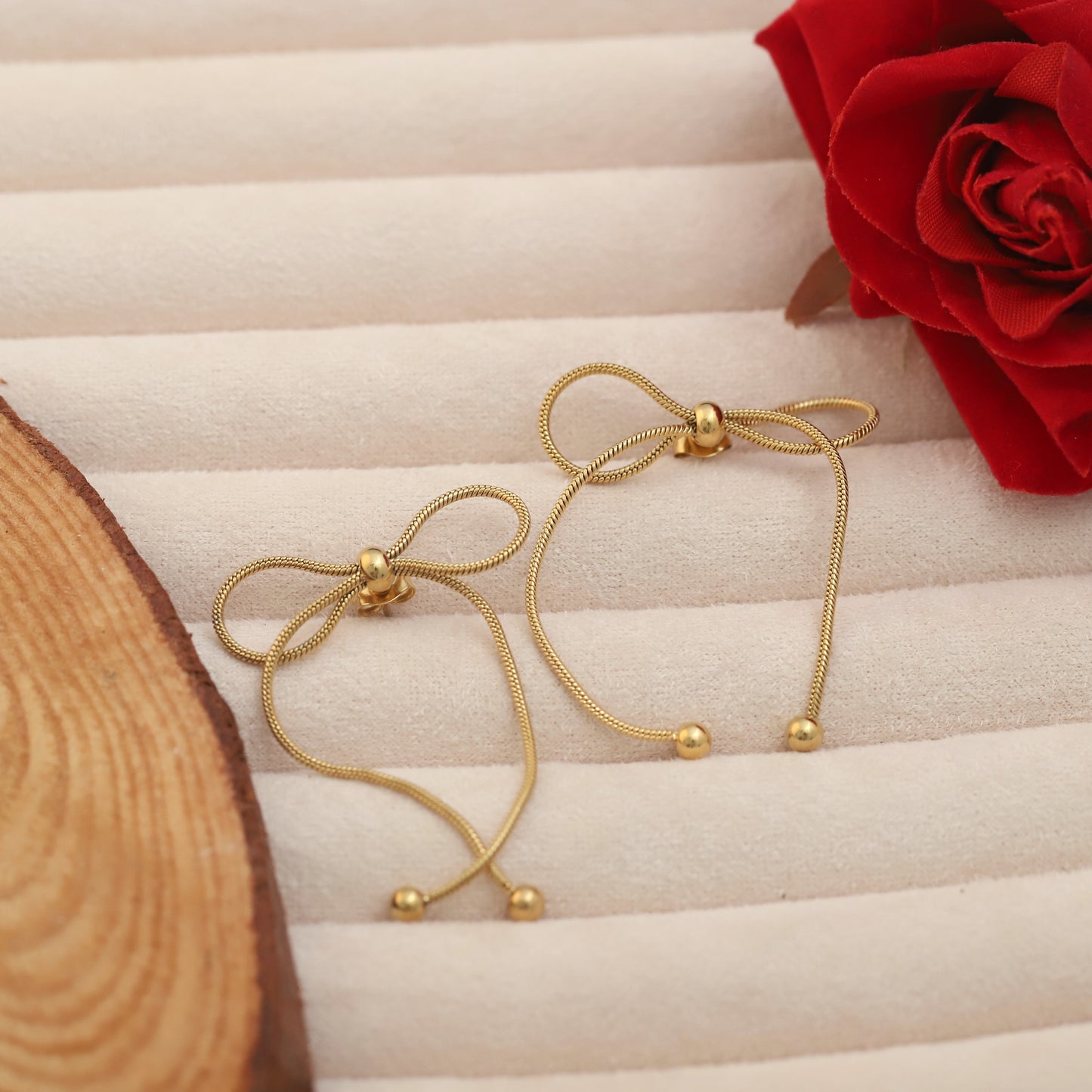 Minimalist bow earrings