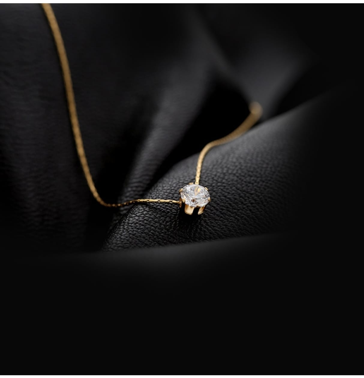 Minimalist necklace