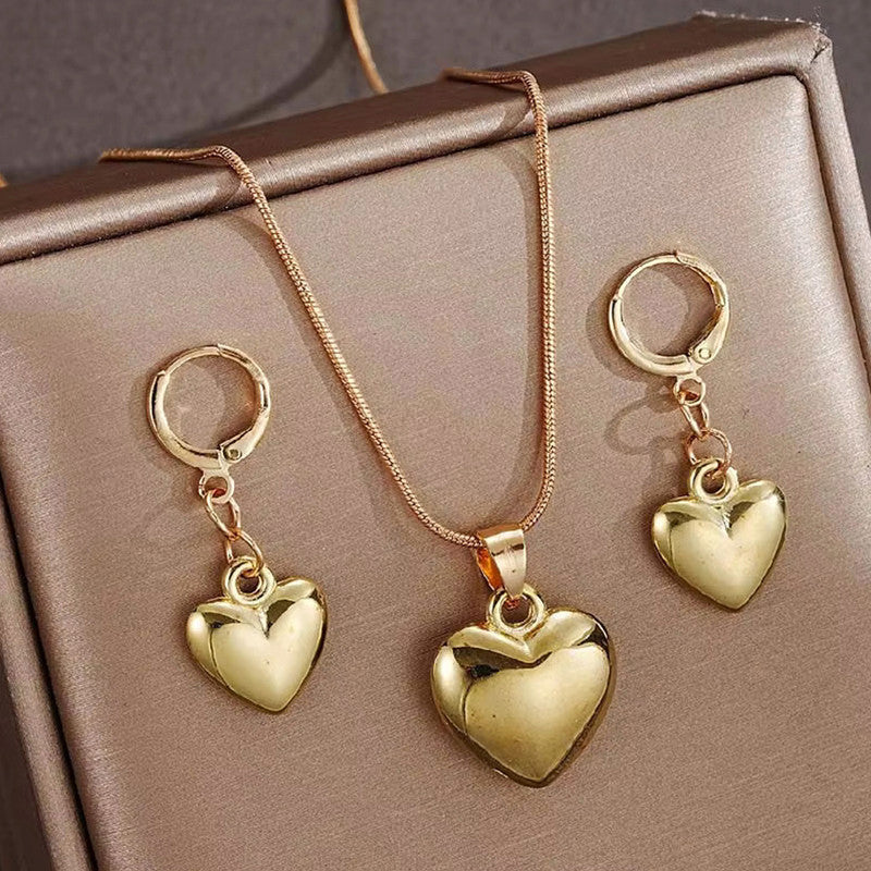 Trendy Heart Pendant and earrings set