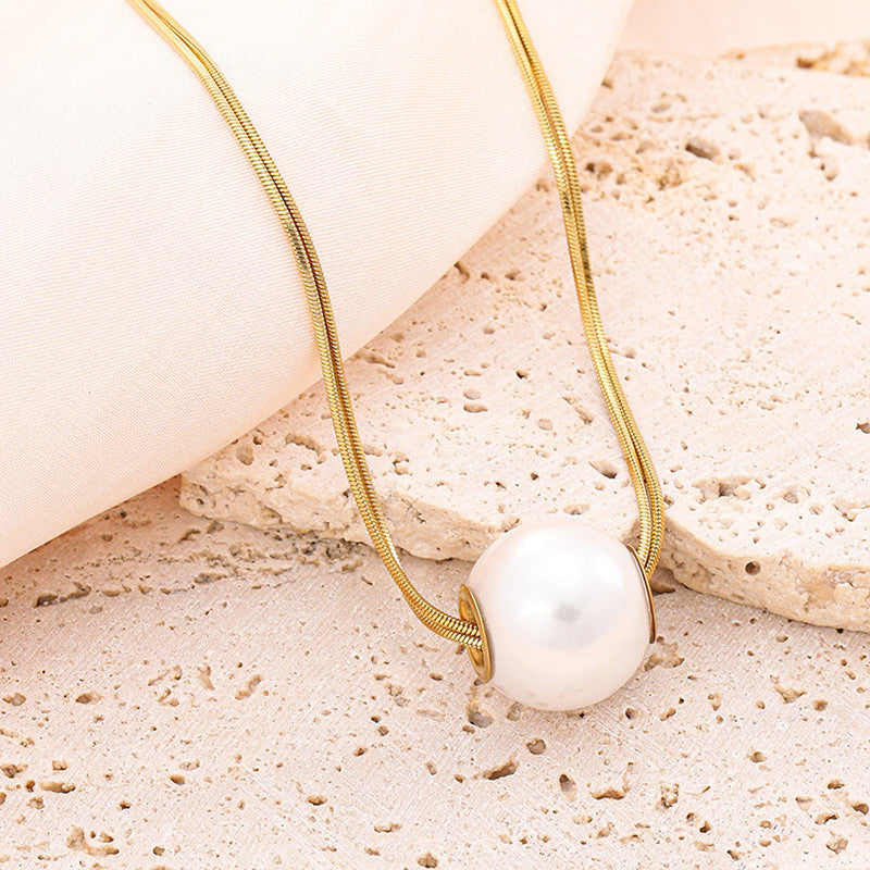 Precision pearl Necklace and earring set