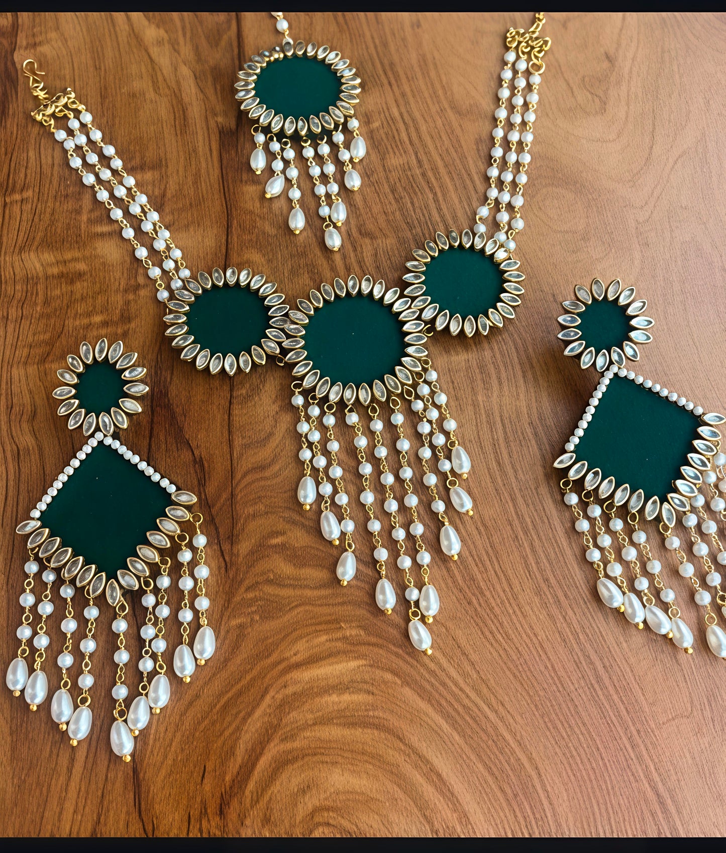 Hand crafted Kundan Necklace set