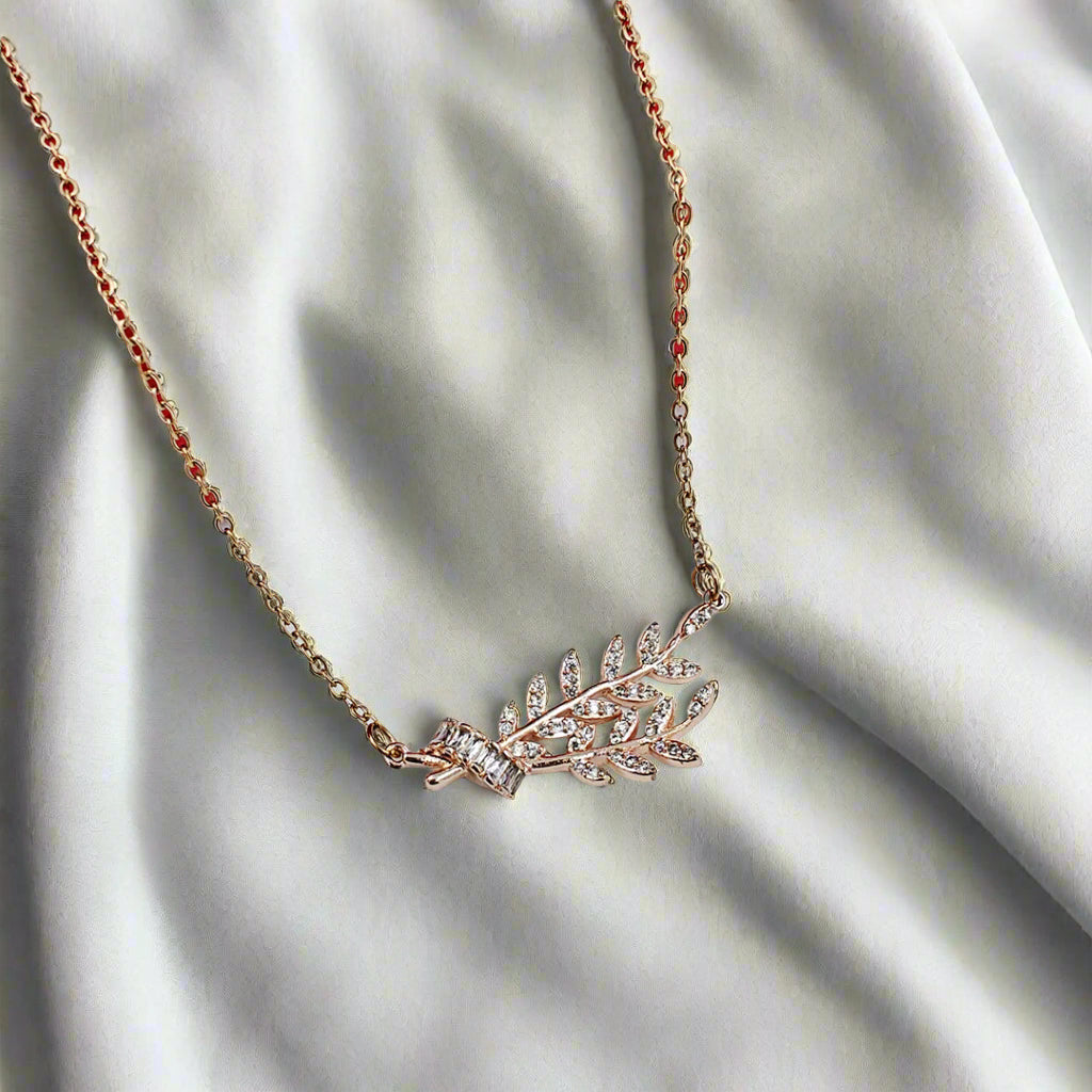Anti-tarnish chain pendent set | 18k gold plated woman jewelry