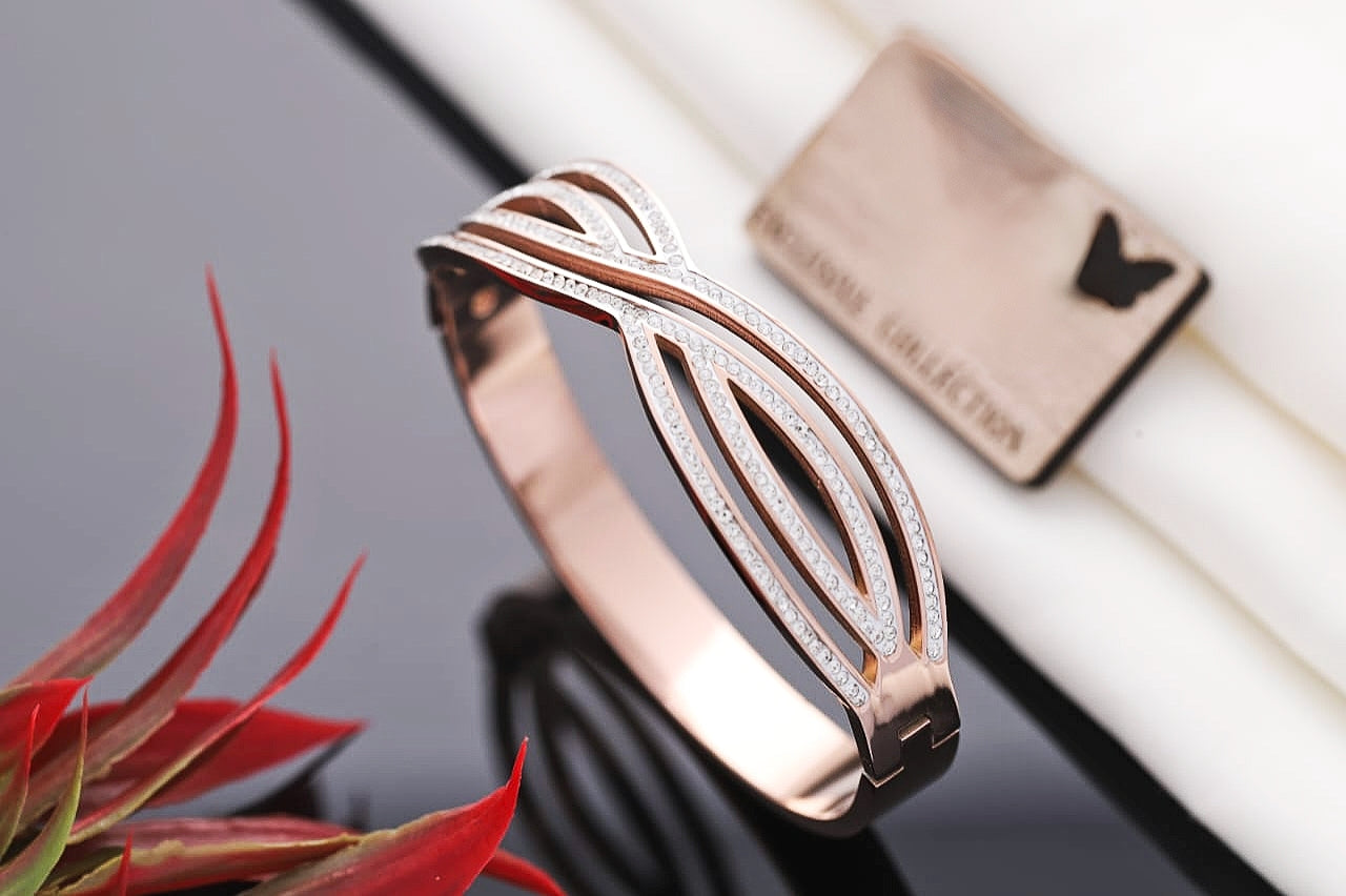 Infinity bracelet | Rose gold jewelry for woman