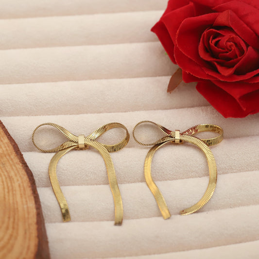 Bow earrings