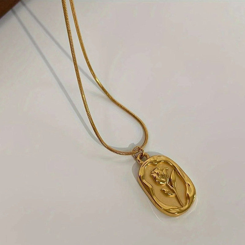Gleam & Grace: Premium Wear Necklace