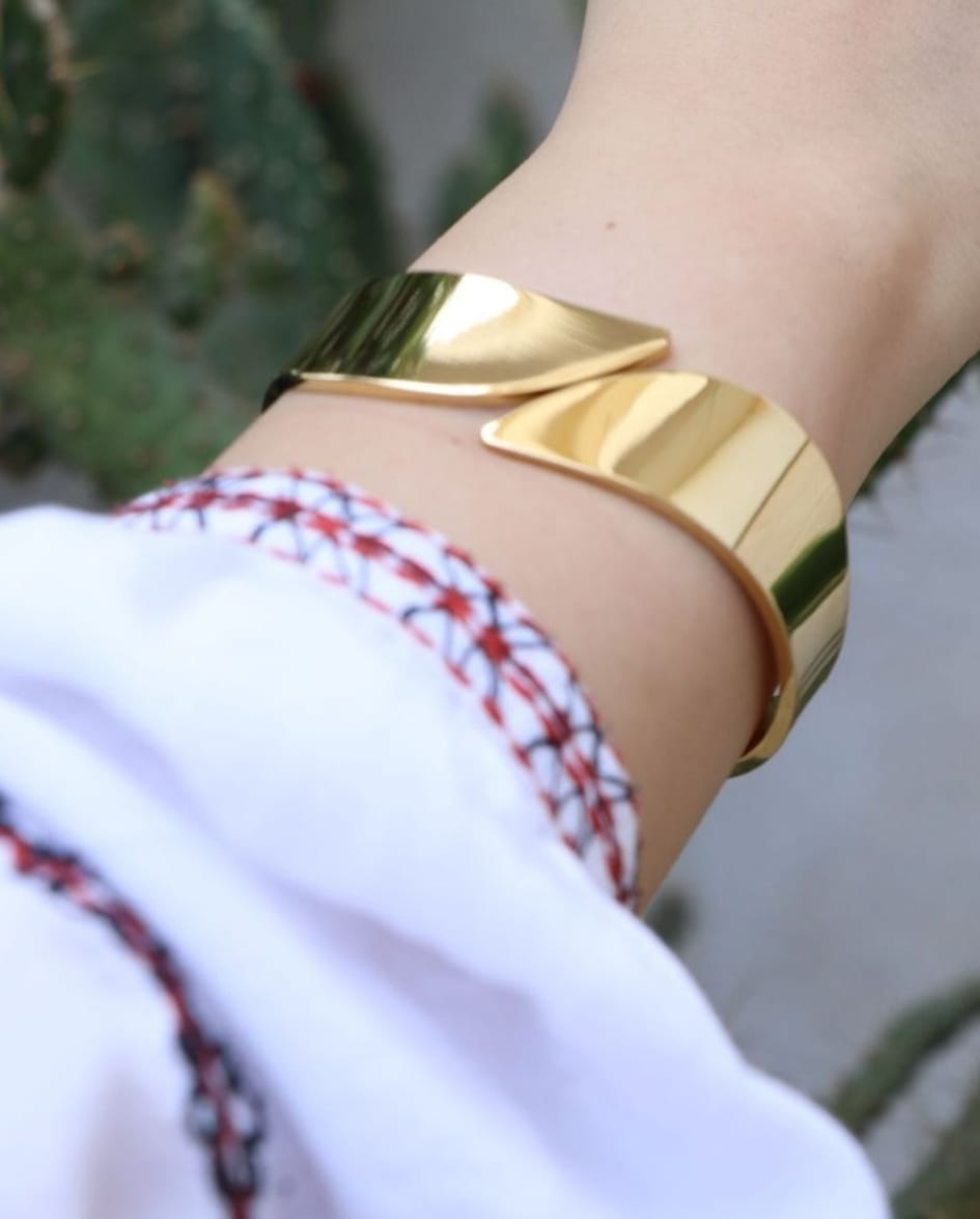 Stylish party bracelet