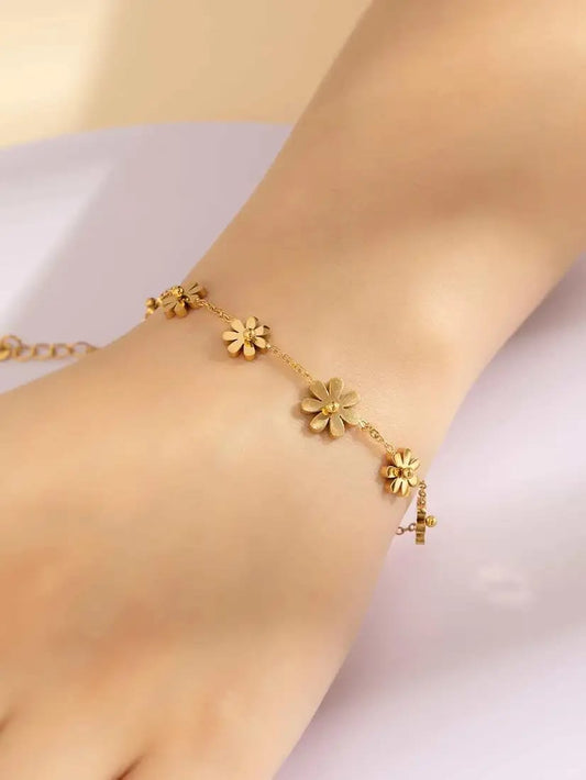 Cute nature inspired bracelet