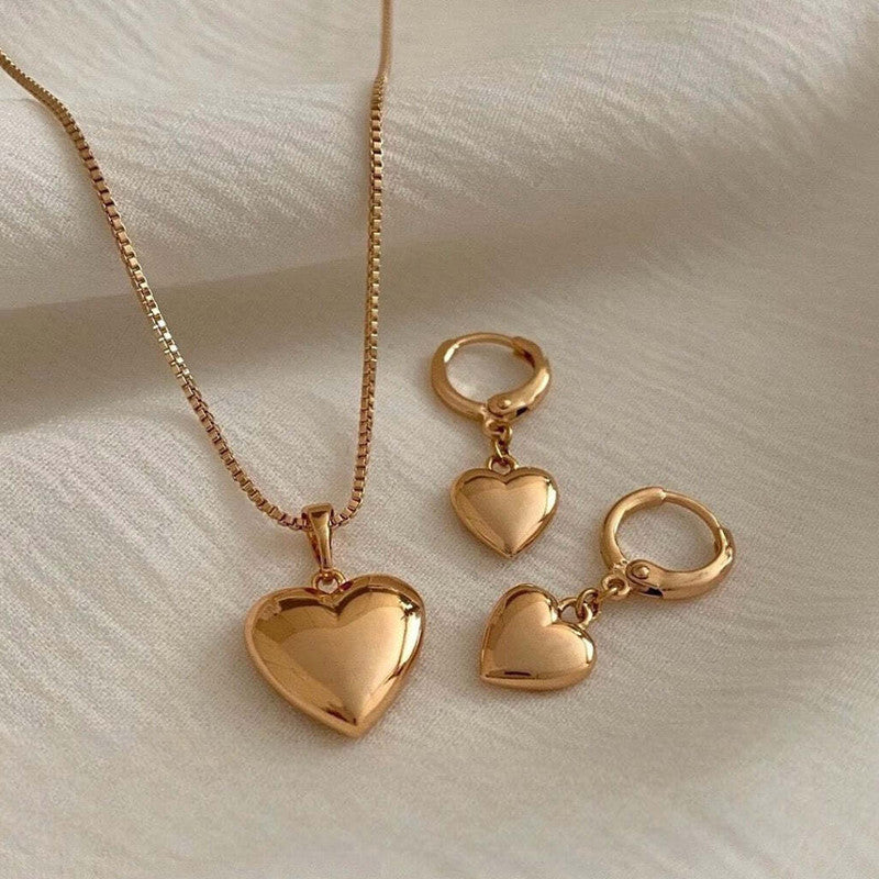 Trendy Heart Pendant and earrings set