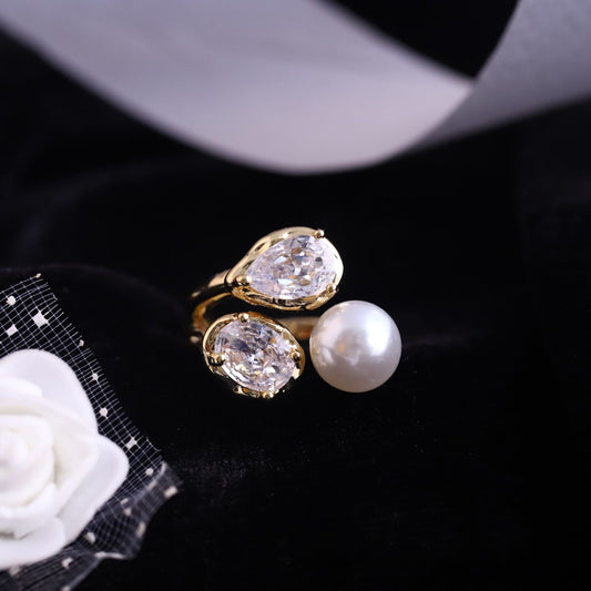 Lustre Duo: Diamond & Pearl Elegance